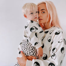 Load image into Gallery viewer, yin yang kids sweatshirt
