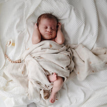 Load image into Gallery viewer, mushie organic swaddle blanket - rainbow
